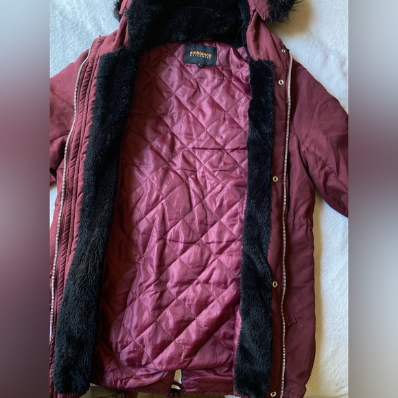 Women’s Hooded Down Coat with zipper, Drawstring Waist and Fur Hood Trim🍇🧥 - Picture 5 of 7